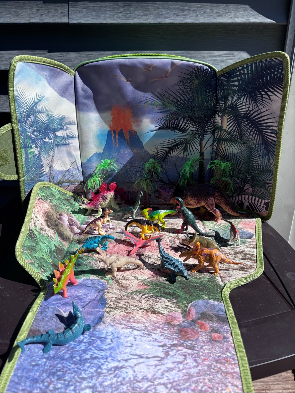 Lakeshore Dinosaur-Themed small child sized backpack & 20 accessories.